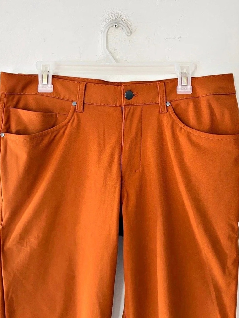 Lululemon ABC Slim Fit Performance Stretch Warpstreme Mens Orange Pants Size 34 - Picture 3 of 5
